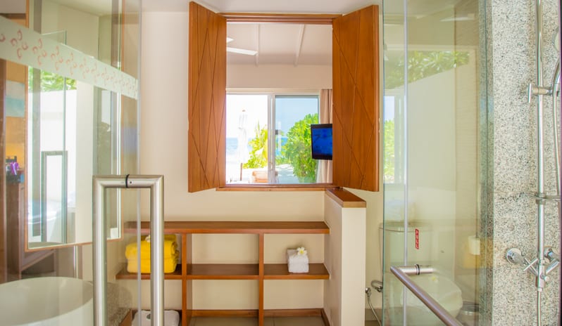 Centara Ras Fushi Resort & Spa-Deluxe Oceanfront Beach Villa 4_6696